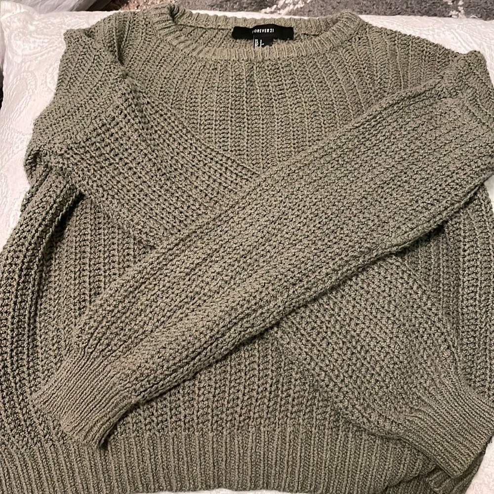 S green Forever 21 sweater